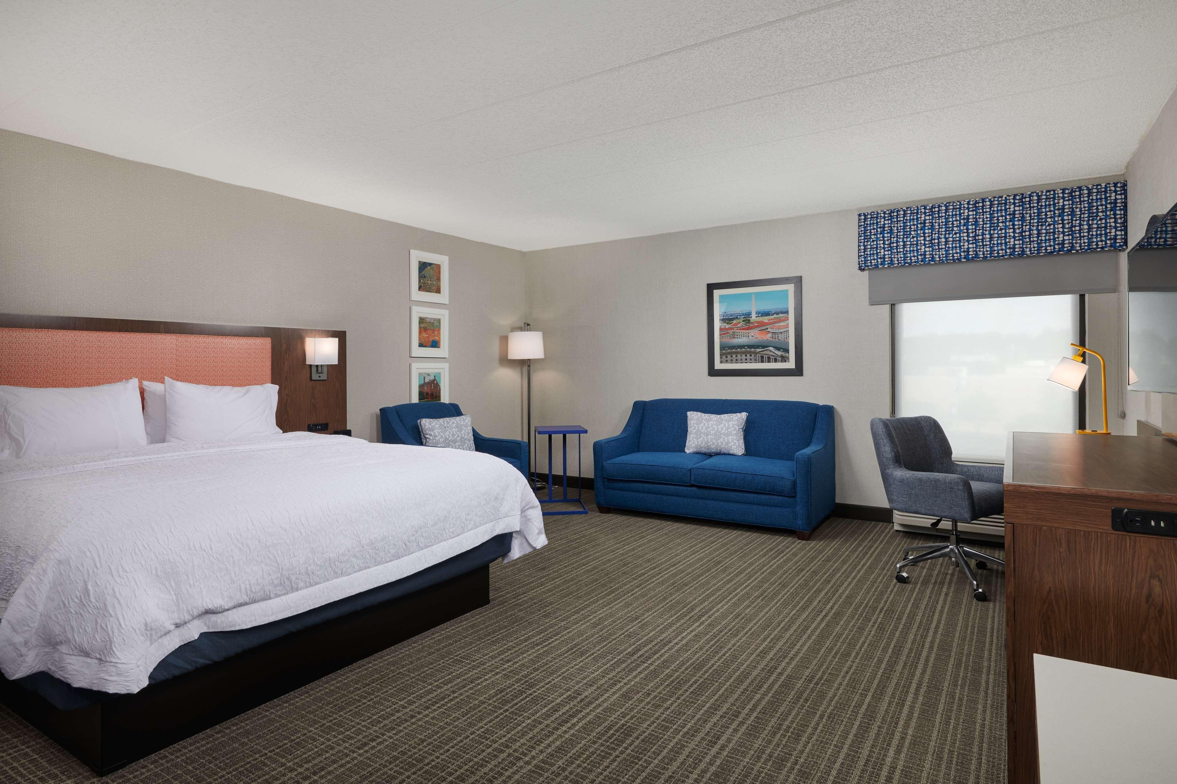 Hampton Inn Fairfax City Екстер'єр фото