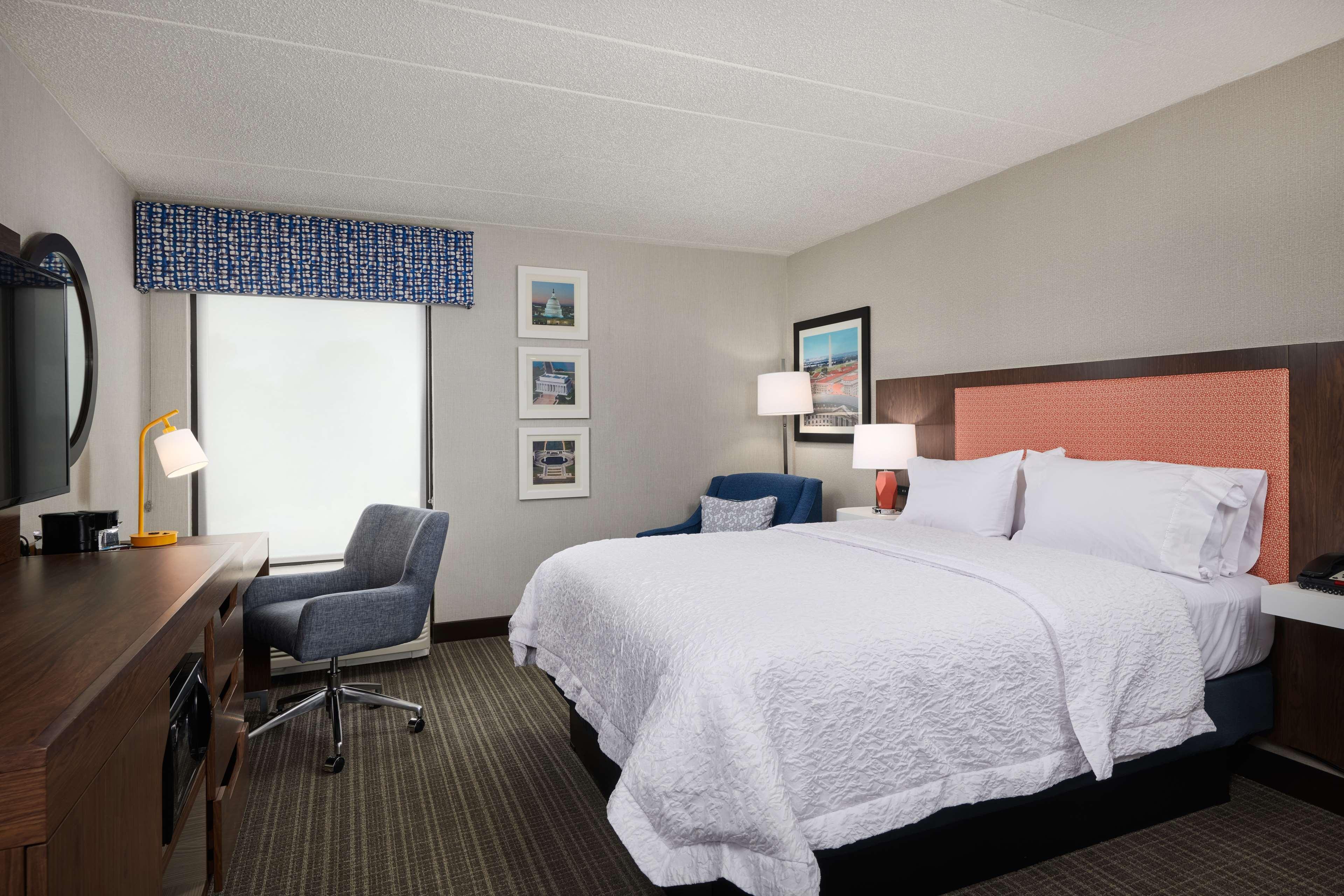 Hampton Inn Fairfax City Екстер'єр фото