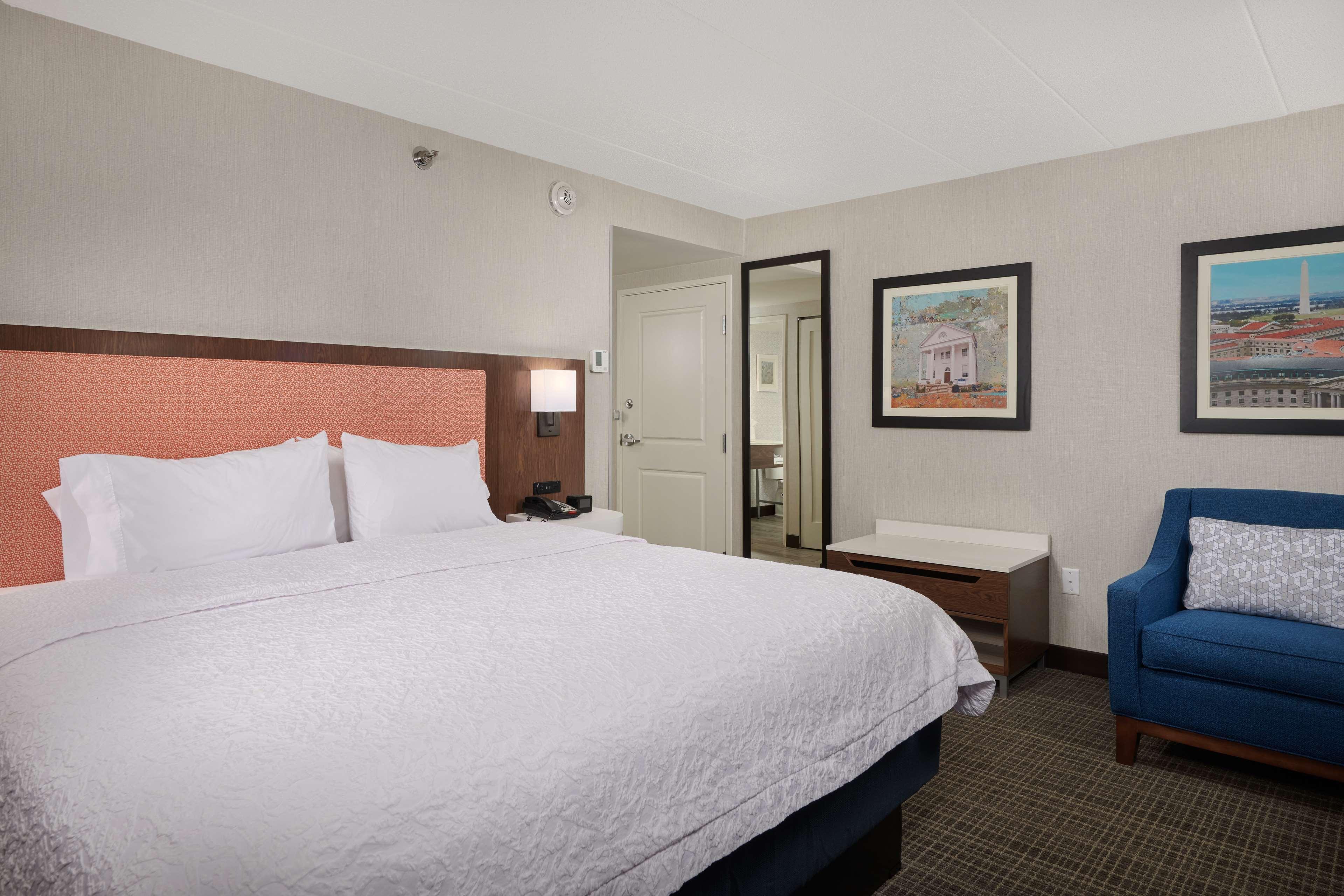 Hampton Inn Fairfax City Екстер'єр фото