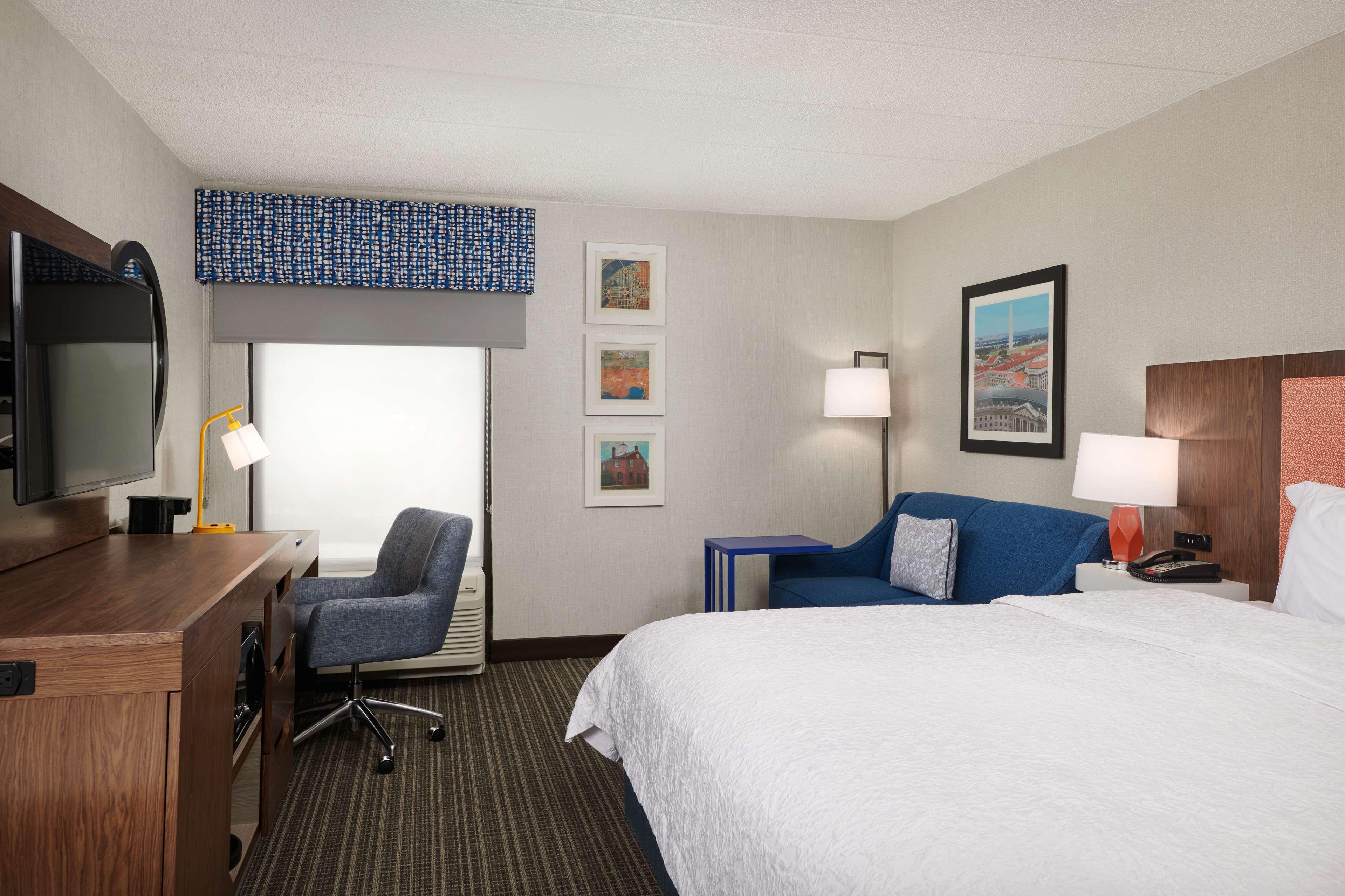 Hampton Inn Fairfax City Екстер'єр фото