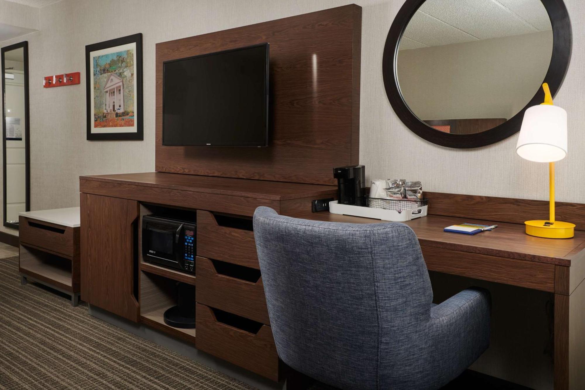 Hampton Inn Fairfax City Екстер'єр фото